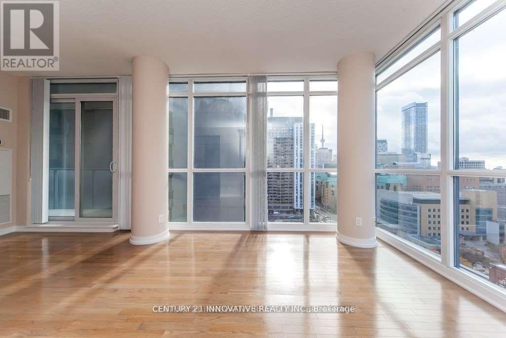 #1610 770 BAY STREET - 6