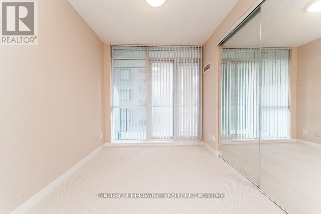 #1610 770 BAY STREET - 9