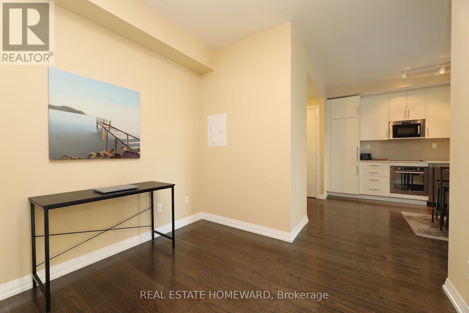 #609 460 ADELAIDE STREET E - 11