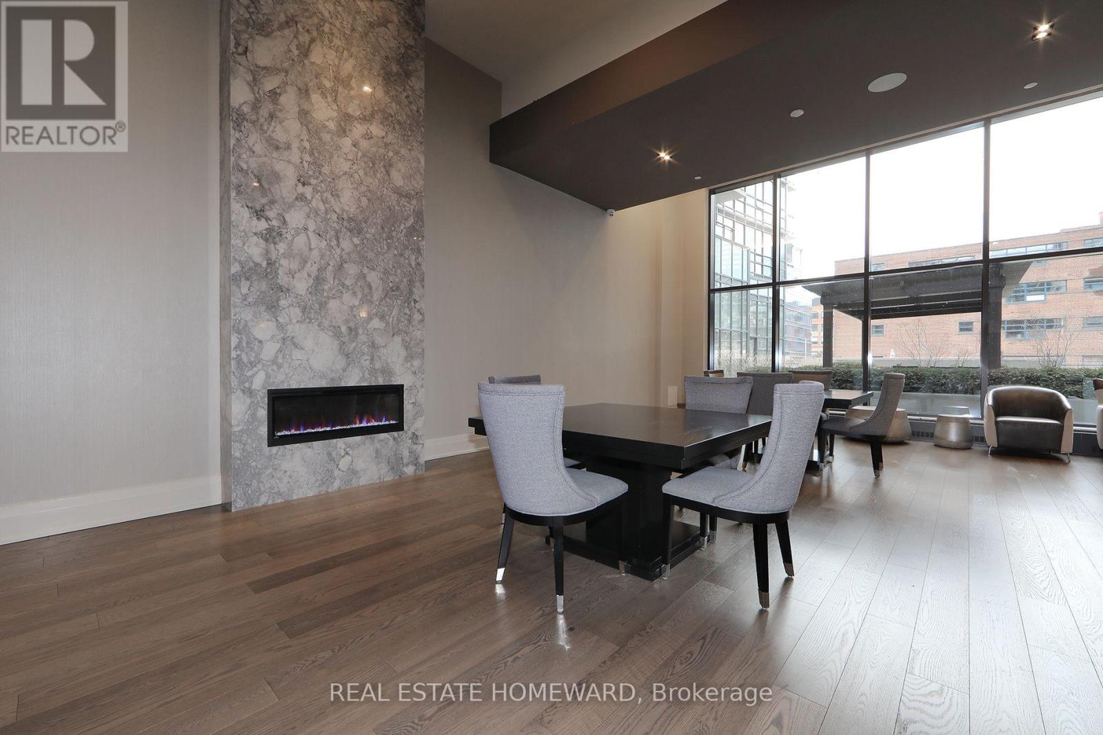 #609 460 ADELAIDE STREET E - 23