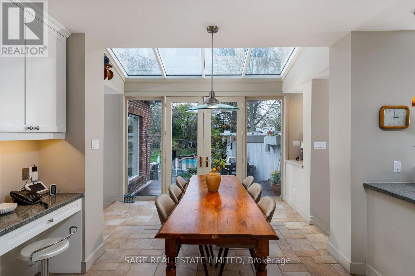 124 BLYTHWOOD ROAD - 11