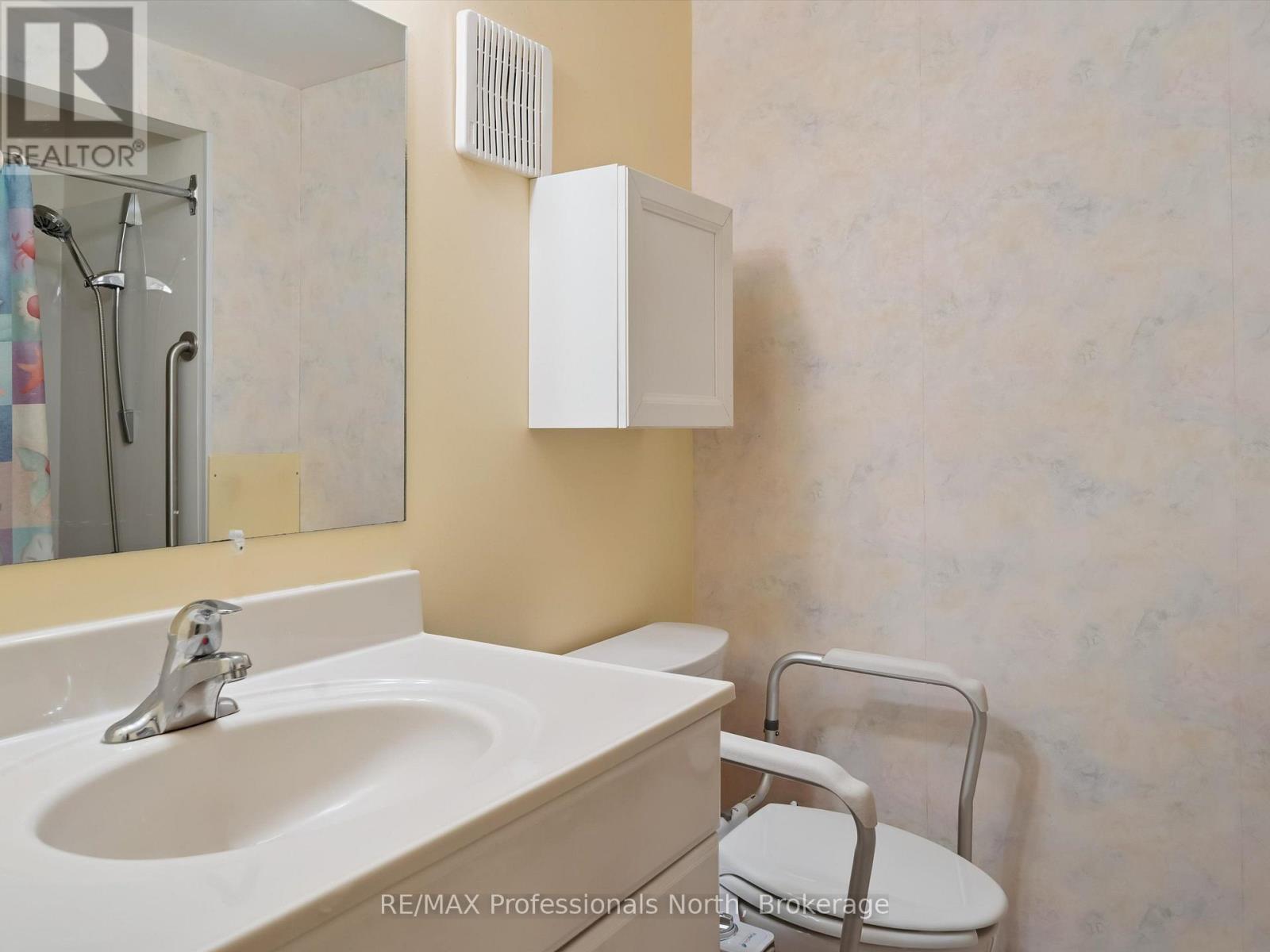 19 GLEN ACRES ROAD - 23