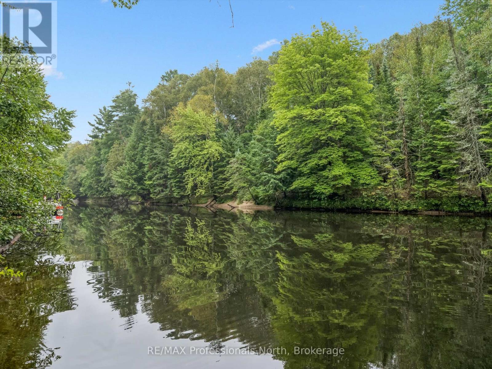 19 GLEN ACRES ROAD - 32