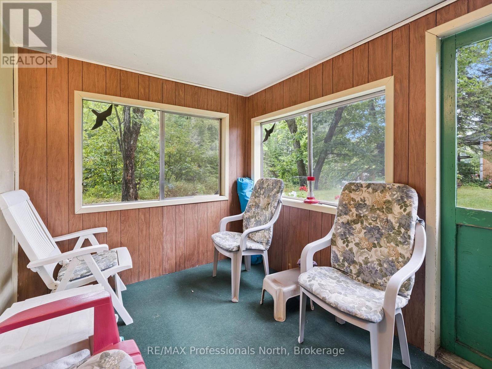 19 GLEN ACRES ROAD - 36
