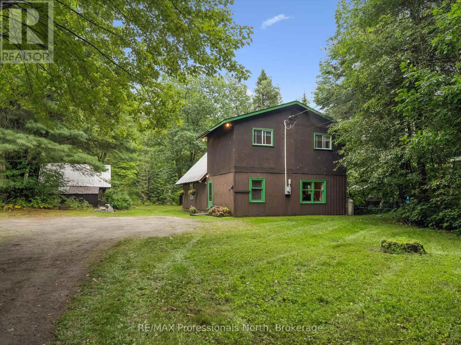19 GLEN ACRES ROAD - 7