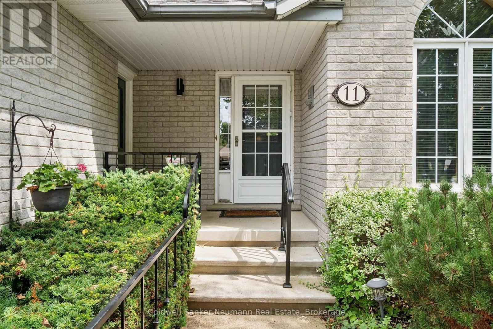11 KEATING DRIVE - 2