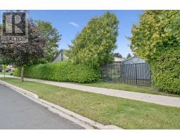 11 Keating Drive, Centre Wellington, ON N0B1S0 Photo 18