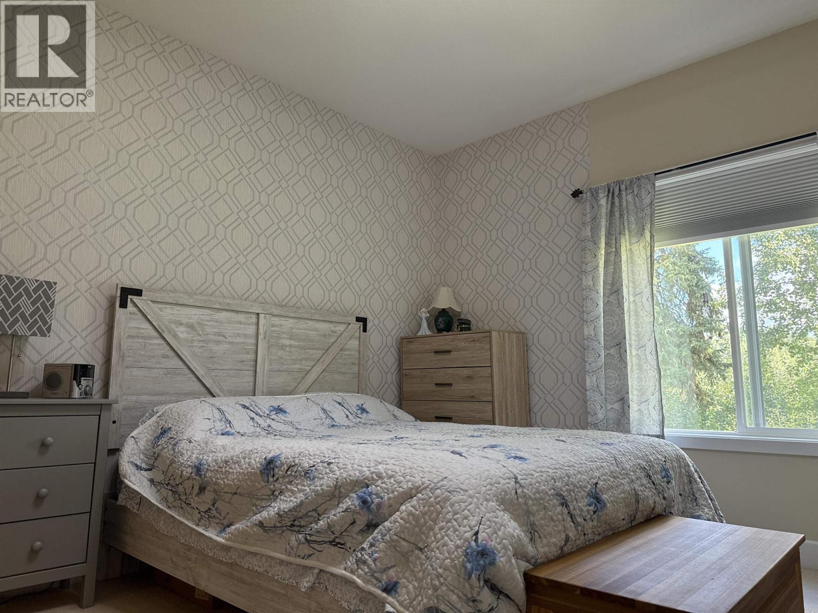 #154 1702 DYKE ROAD - Image 19