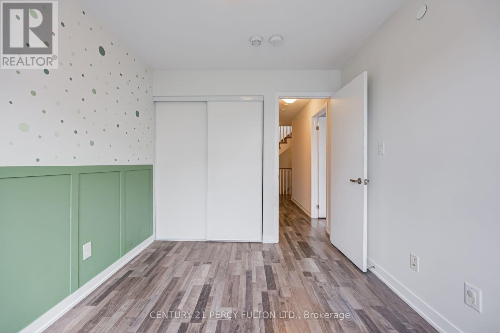 #318 1460 WHITES ROAD - 23