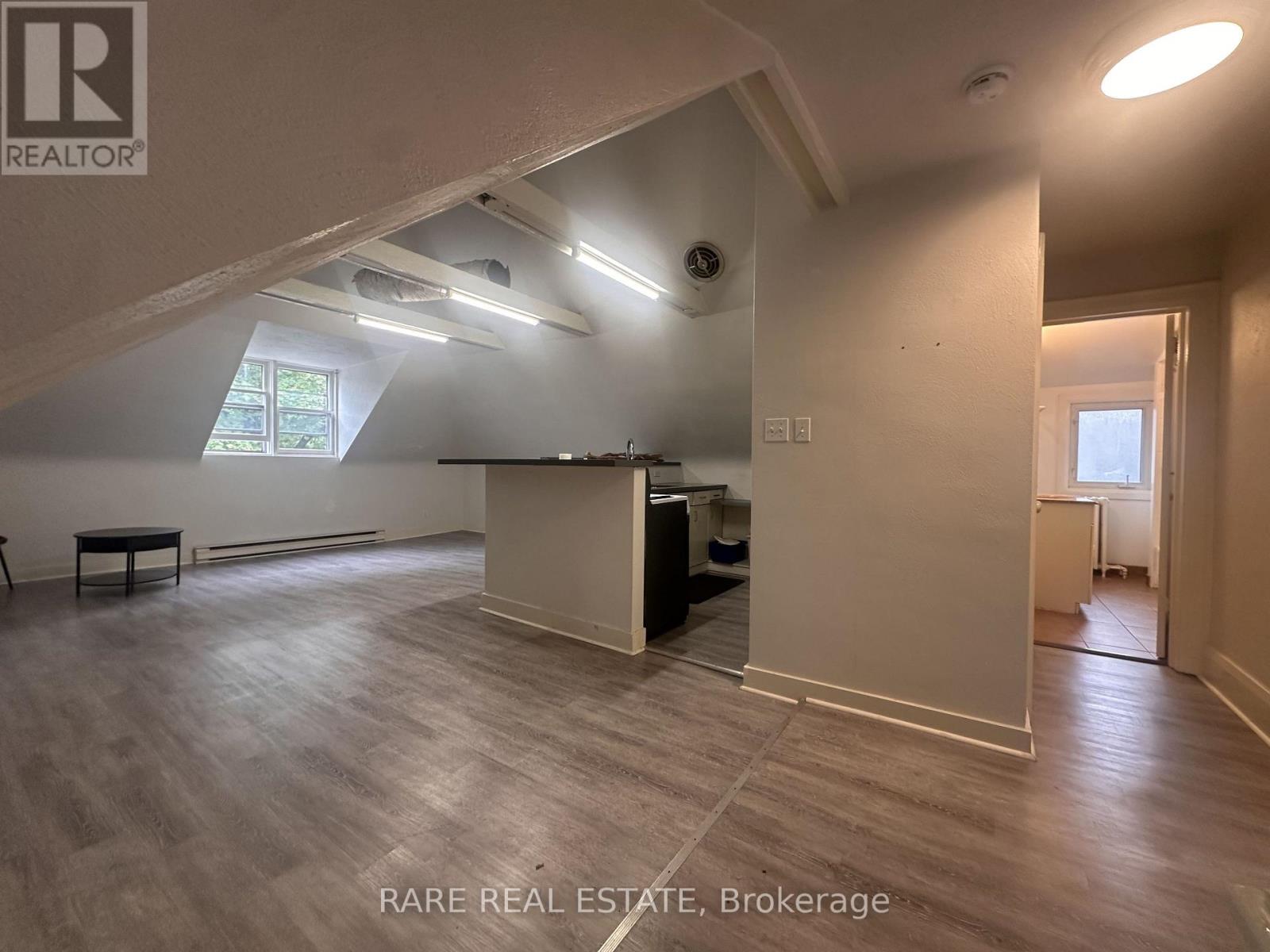 #3 737 Avenue Road, Toronto (Yonge-St. Clair), Ontario, M5P2J9, Toronto (Yonge-St. Clair), Ontario — photo 3 of 5