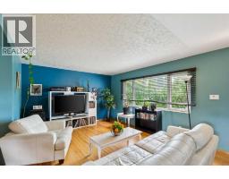 Primary Bedroom - 7304 5 Street Sw, Calgary, AB T2V1B1 Photo 6