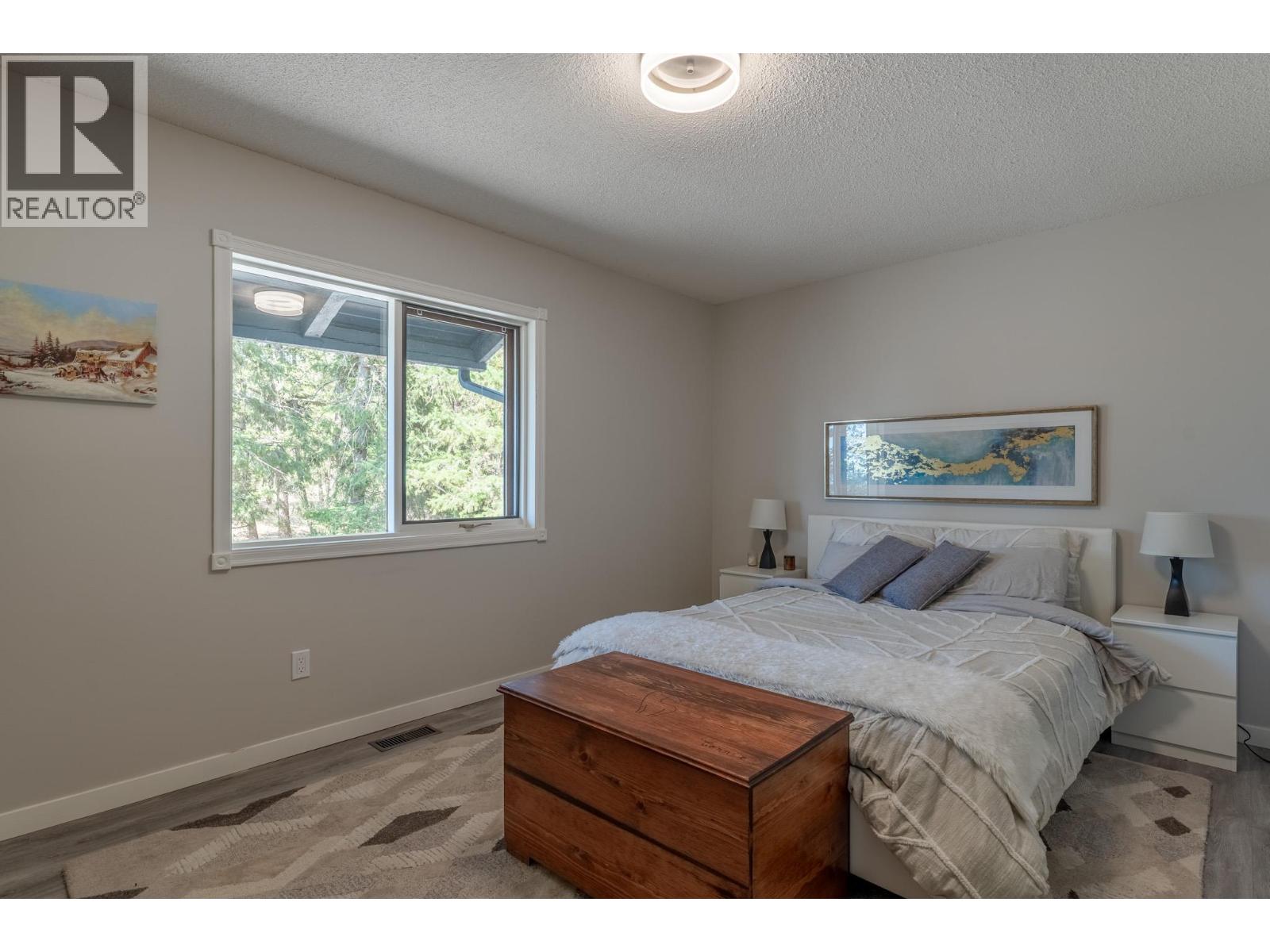6474 Sierra Drive, Kelowna