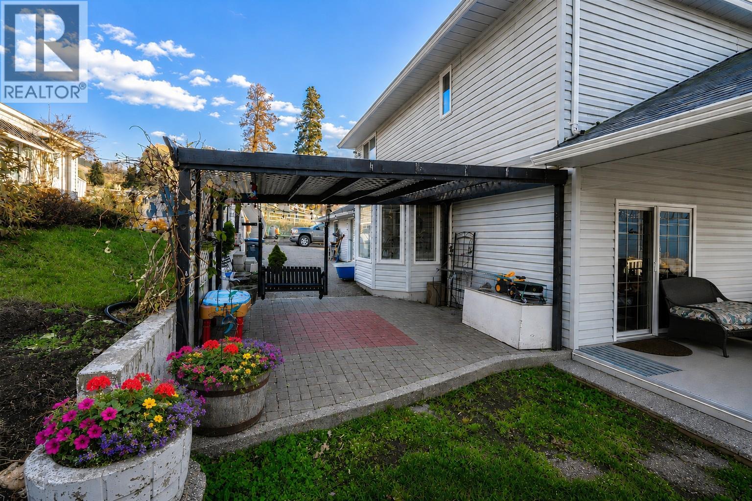 13071 Trewhitt Road E, Lake Country