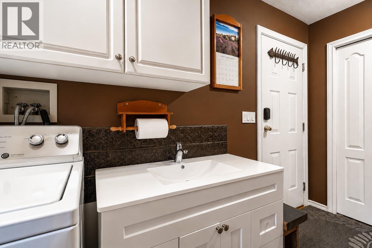 13071 Trewhitt Road E, Lake Country