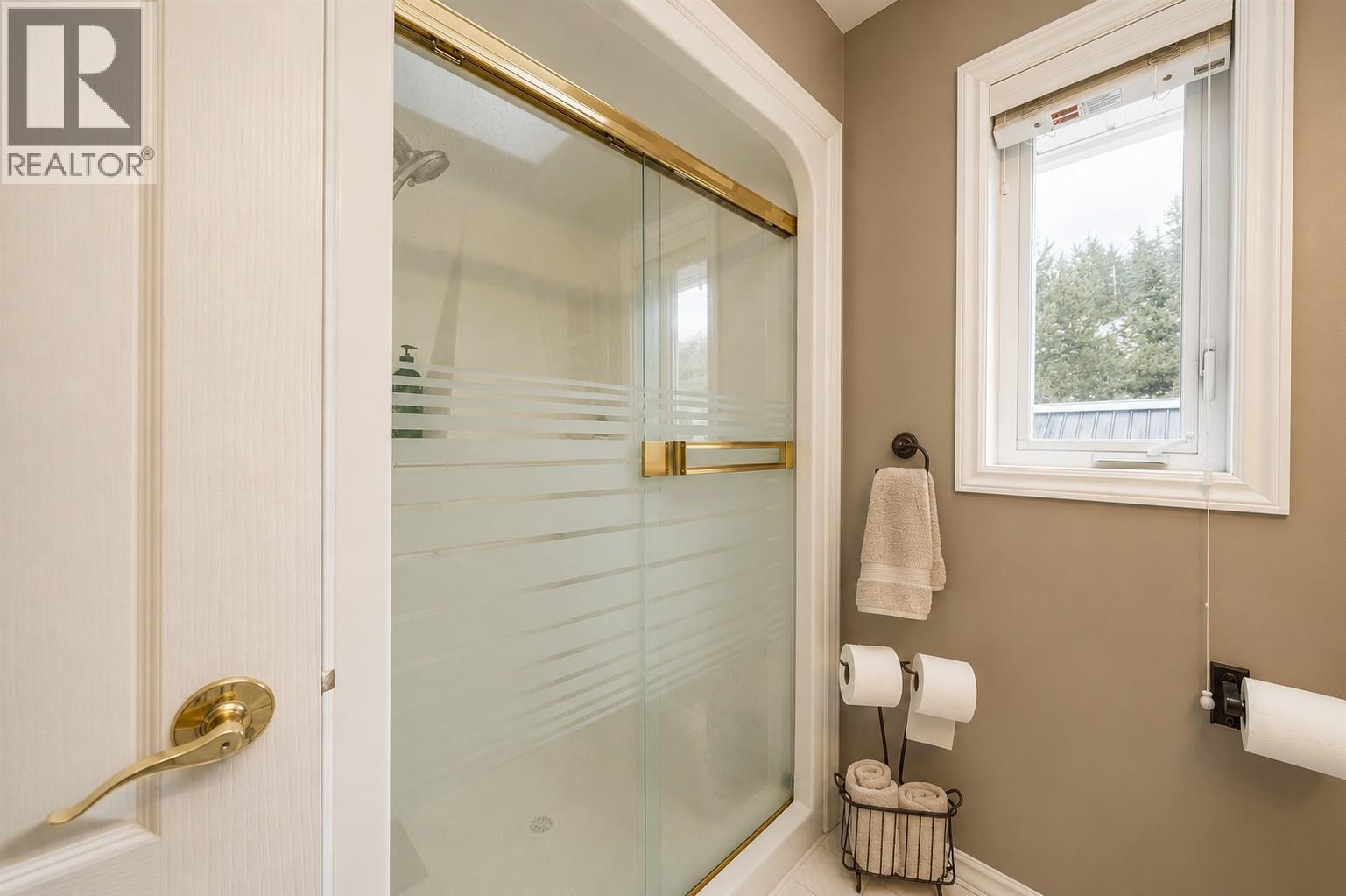 13071 Trewhitt Road E, Lake Country