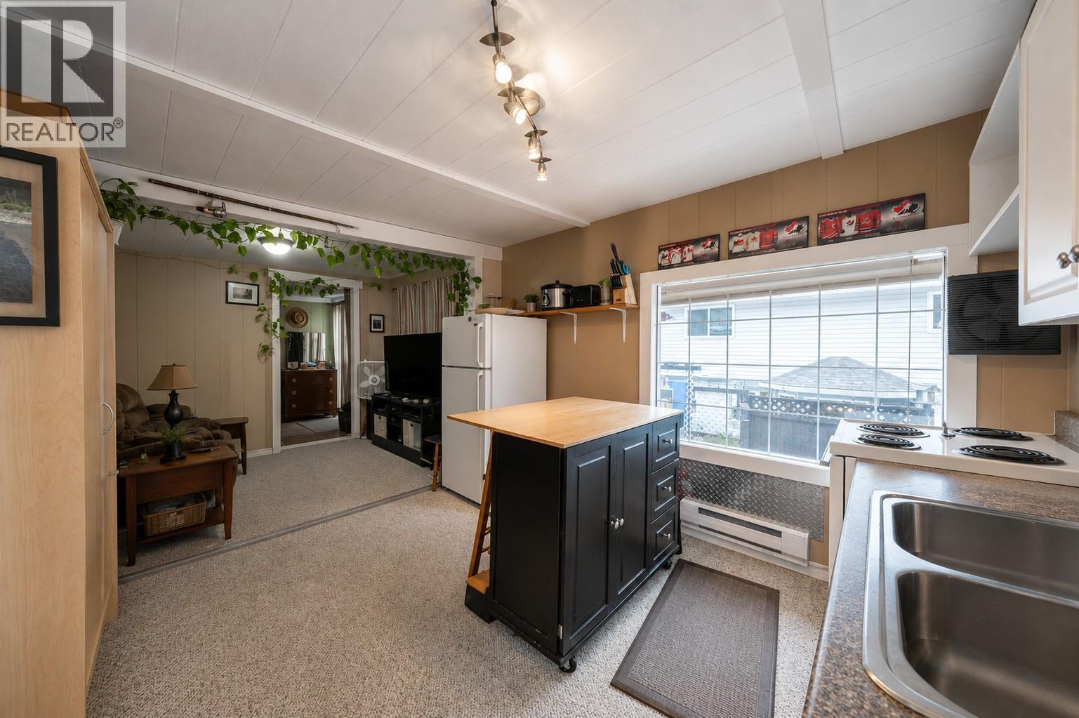 13071 Trewhitt Road E, Lake Country