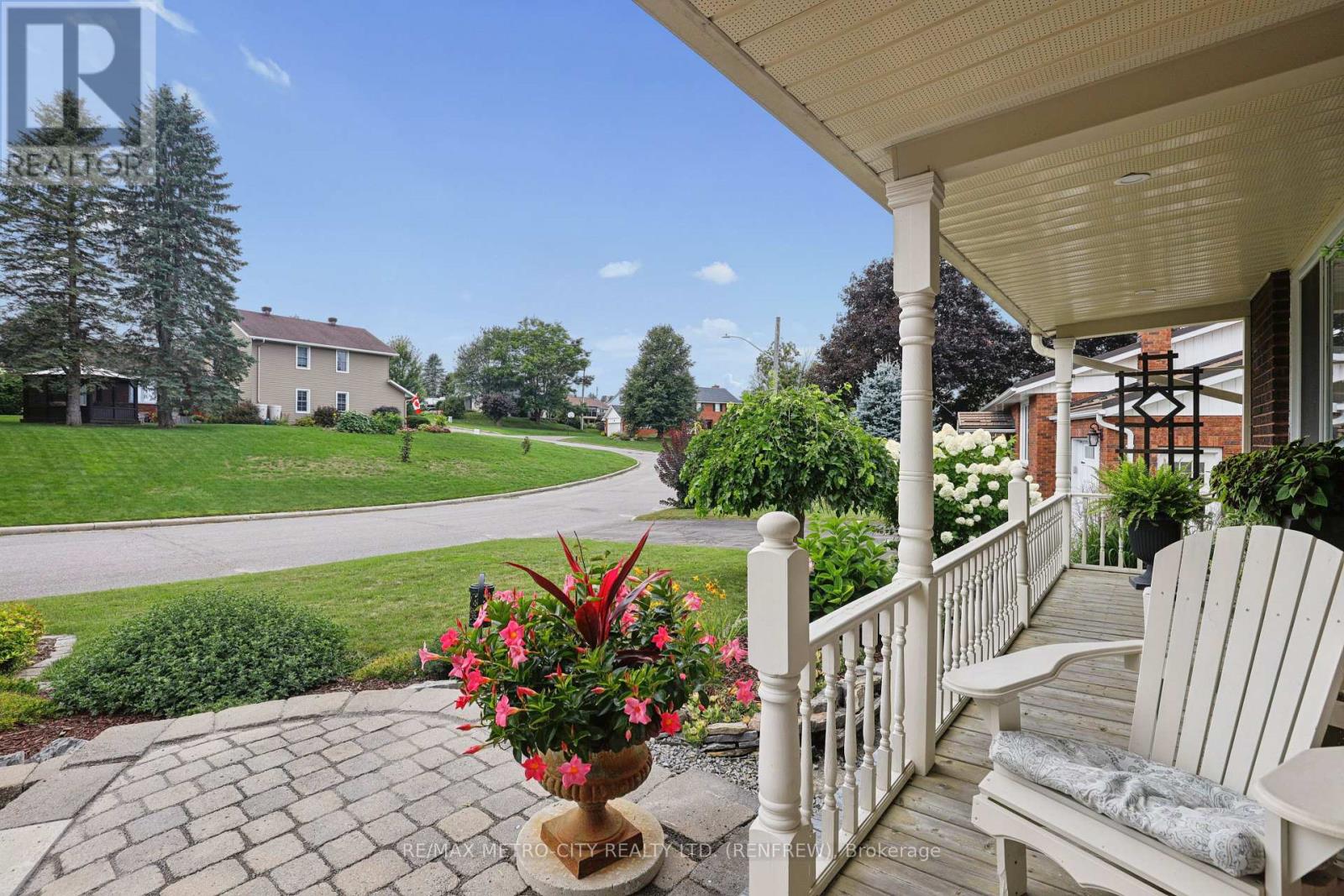 876 HILLSVIEW STREET - Image 4