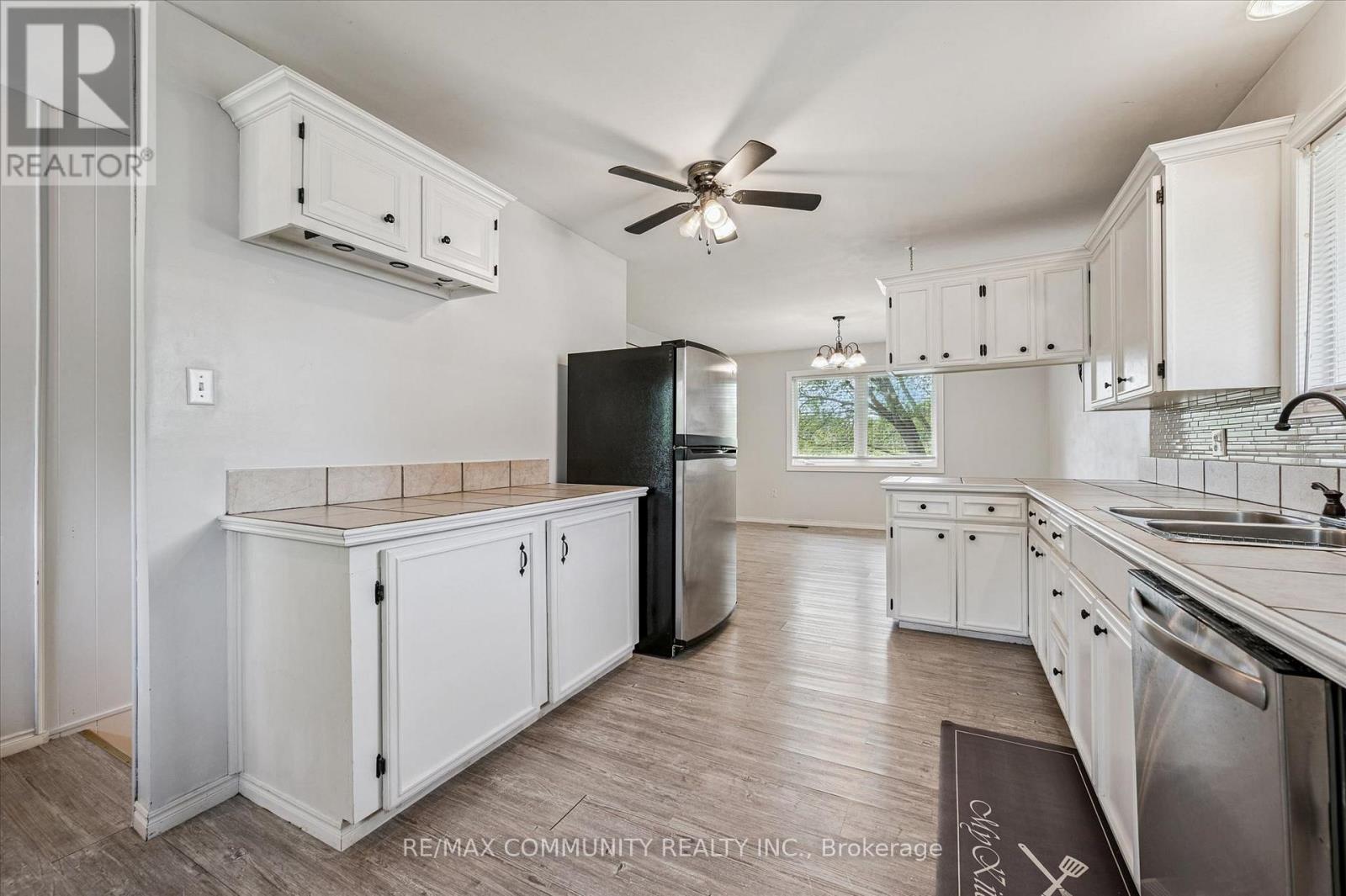 2063 GEORGE STREET - 12
