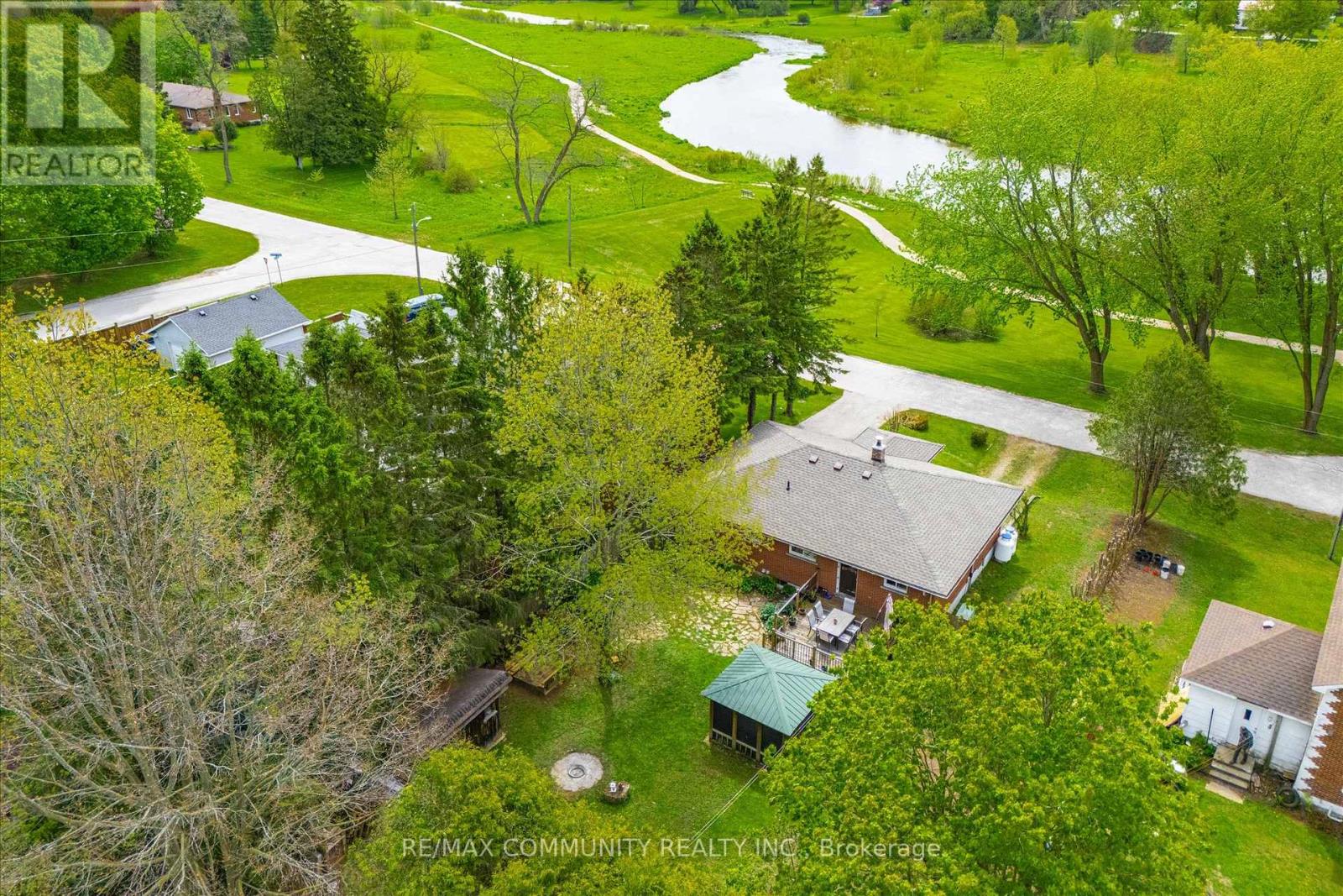 2063 GEORGE STREET - Image 37