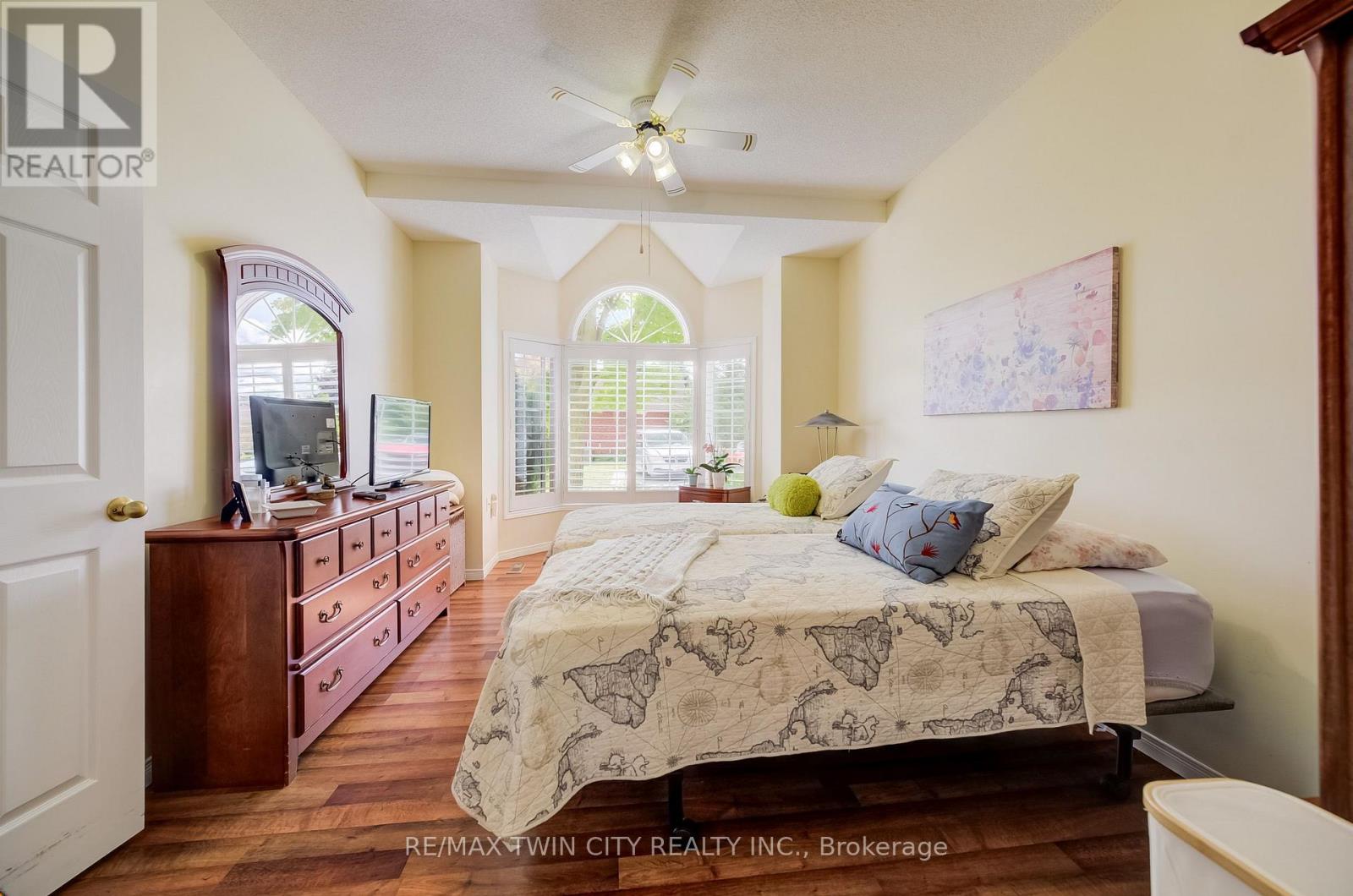 #15 360 ERBSVILLE ROAD - Image 17
