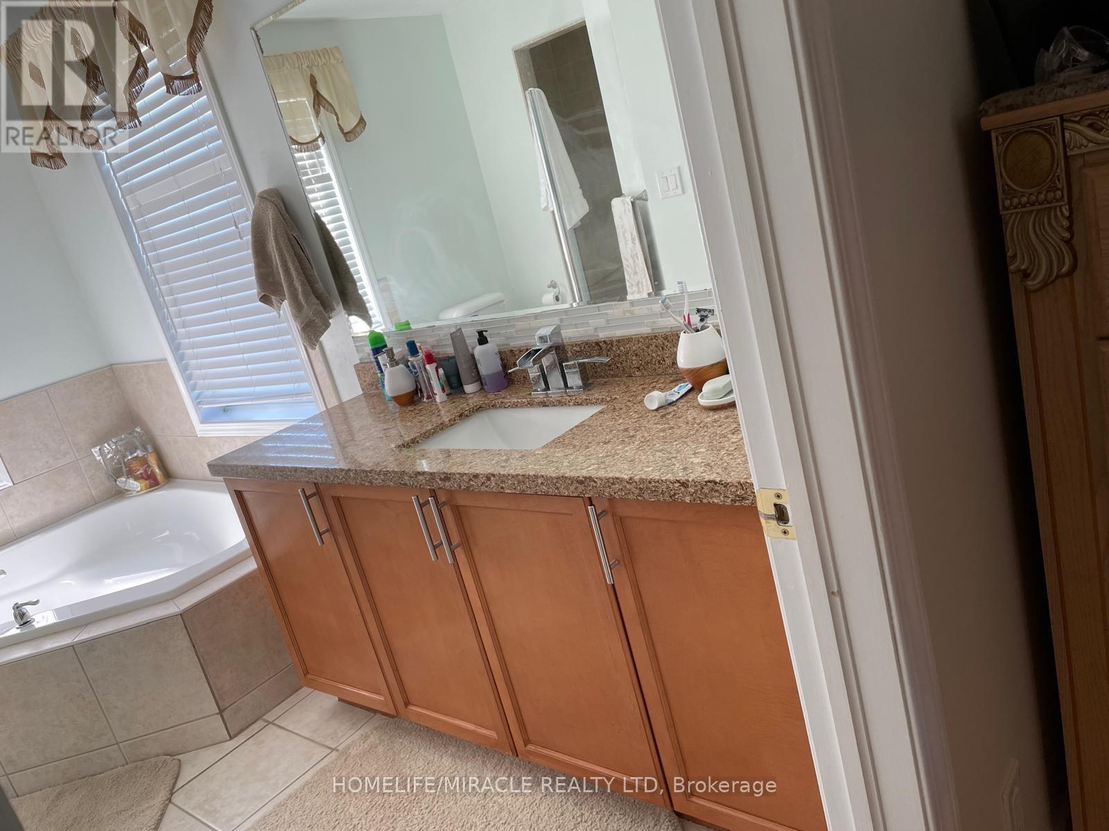 142 Coulthard Boulevard, Cambridge, Ontario, N1T2J5, Cambridge, Ontario — photo 5 of 5