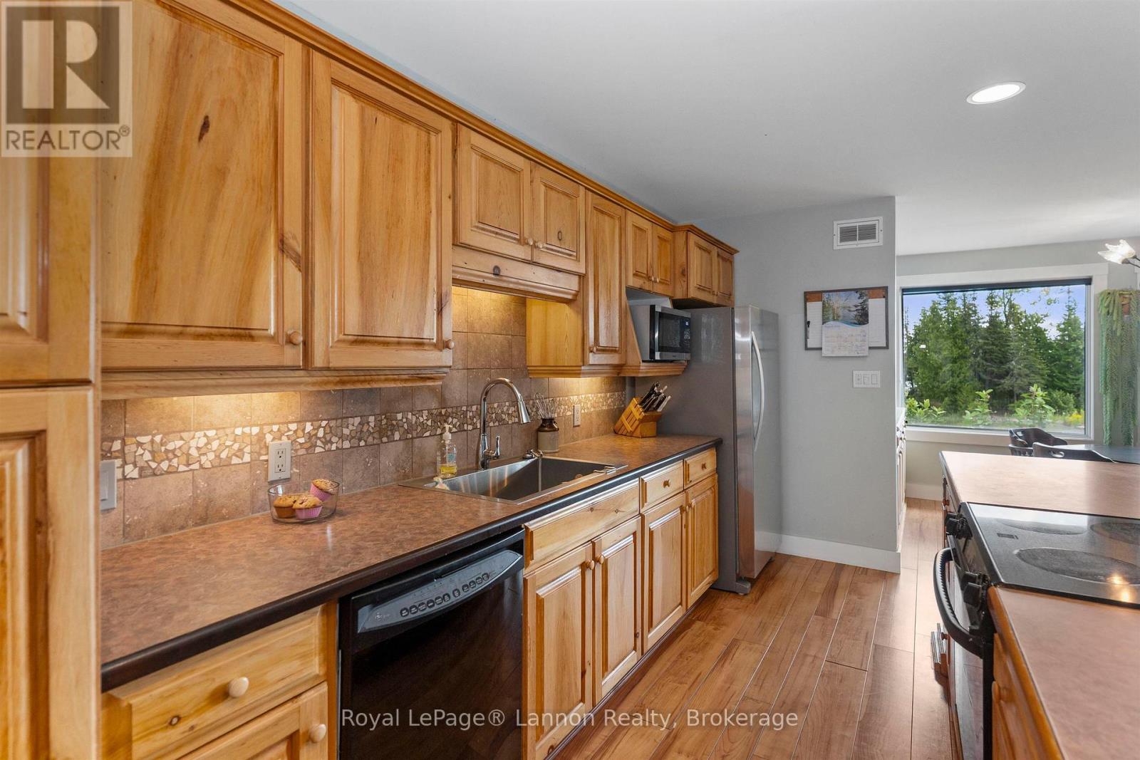 619 GRANN DRIVE - 13