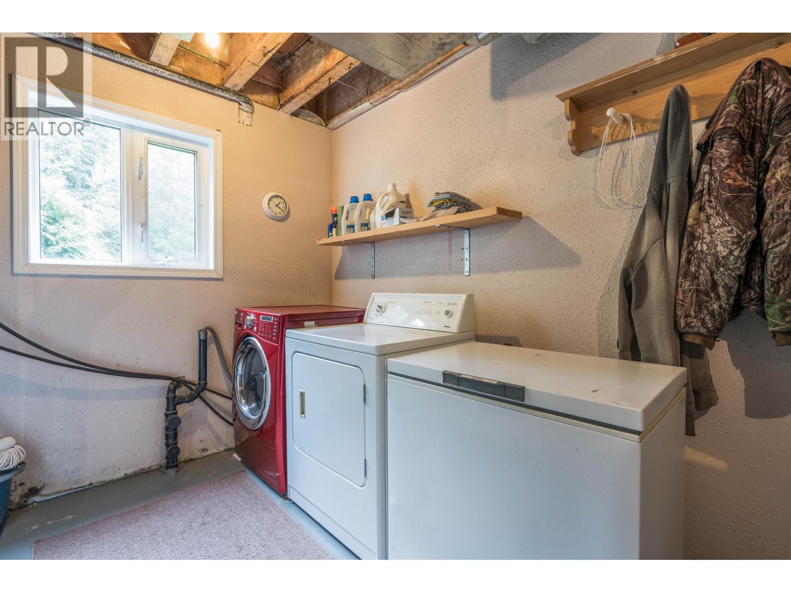 Photo 19 of 35 — 5027 SOOKE ROAD · Prince George, BC