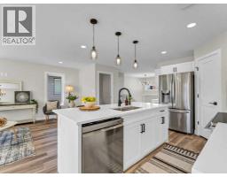 4pc Bathroom - 19 Somerside Gate Se, Medicine Hat, AB T1B0M1 Photo 12