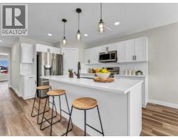 Bedroom - 19 Somerside Gate Se, Medicine Hat, AB T1B0M1 Photo 10