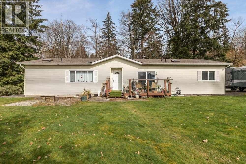 12954 MILL Street, Maple Ridge, British Columbia, V4R2R8, Maple Ridge, British Columbia — photo 2 of 5