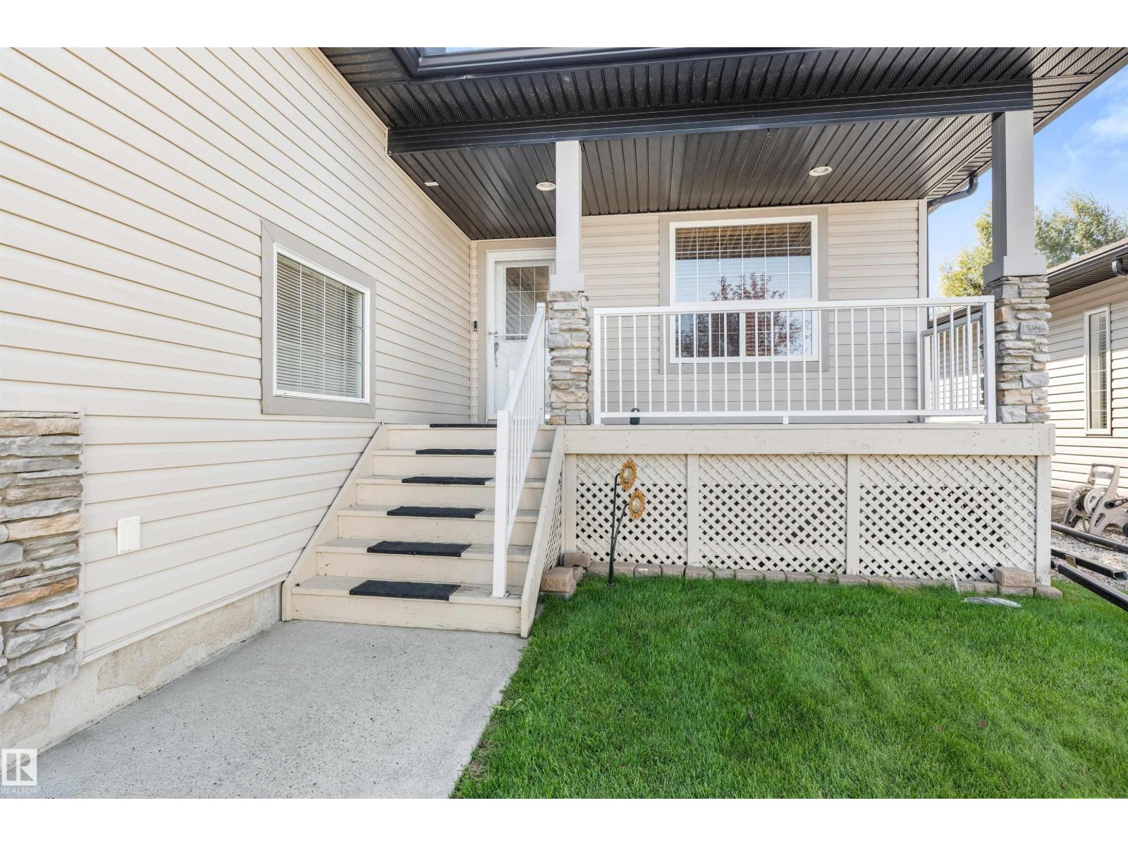 15 HARVARD PL, Spruce Grove, Alberta, T7X4K8, Spruce Grove, Alberta — photo 3 of 5