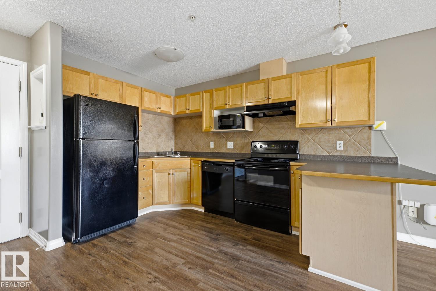 #101 7511 171 ST NW - 1