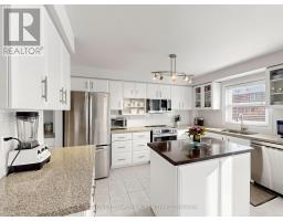 105 - 105 Leah Crescent, Vaughan, ON L4J8C4 Photo 13