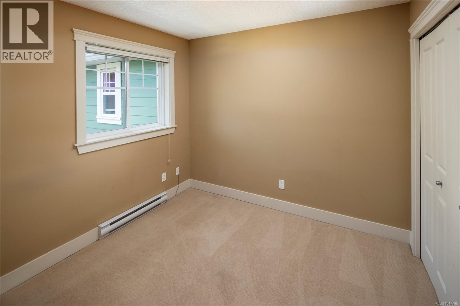 #7 4289 Wilkinson Rd - 12