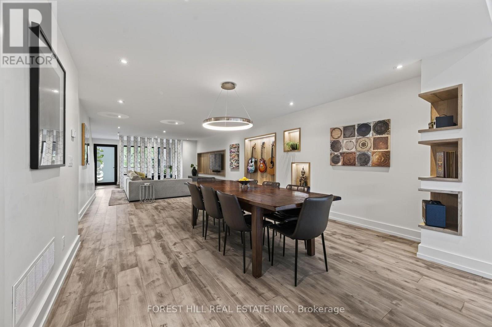 309 WYCHWOOD AVENUE - 18