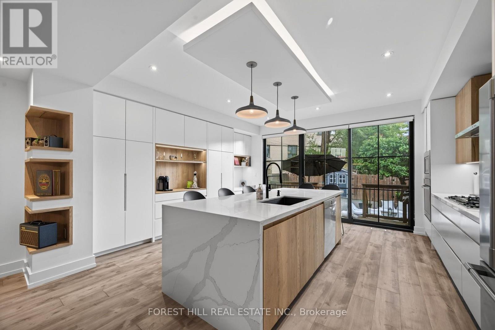 309 WYCHWOOD AVENUE - Image 10