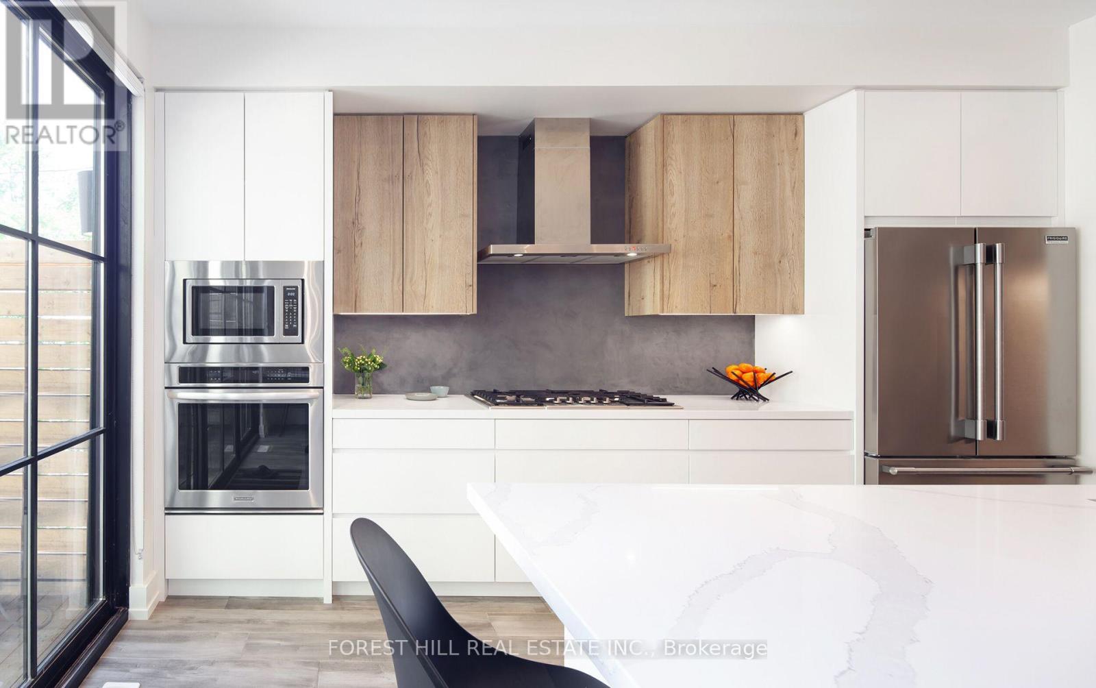 309 WYCHWOOD AVENUE - Image 16