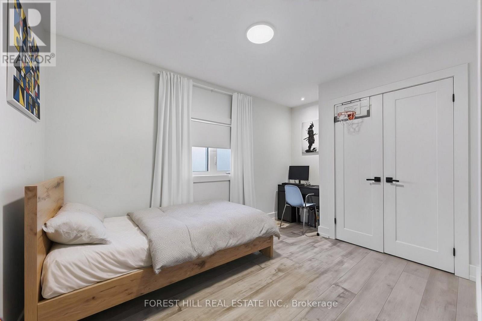 309 WYCHWOOD AVENUE - 28