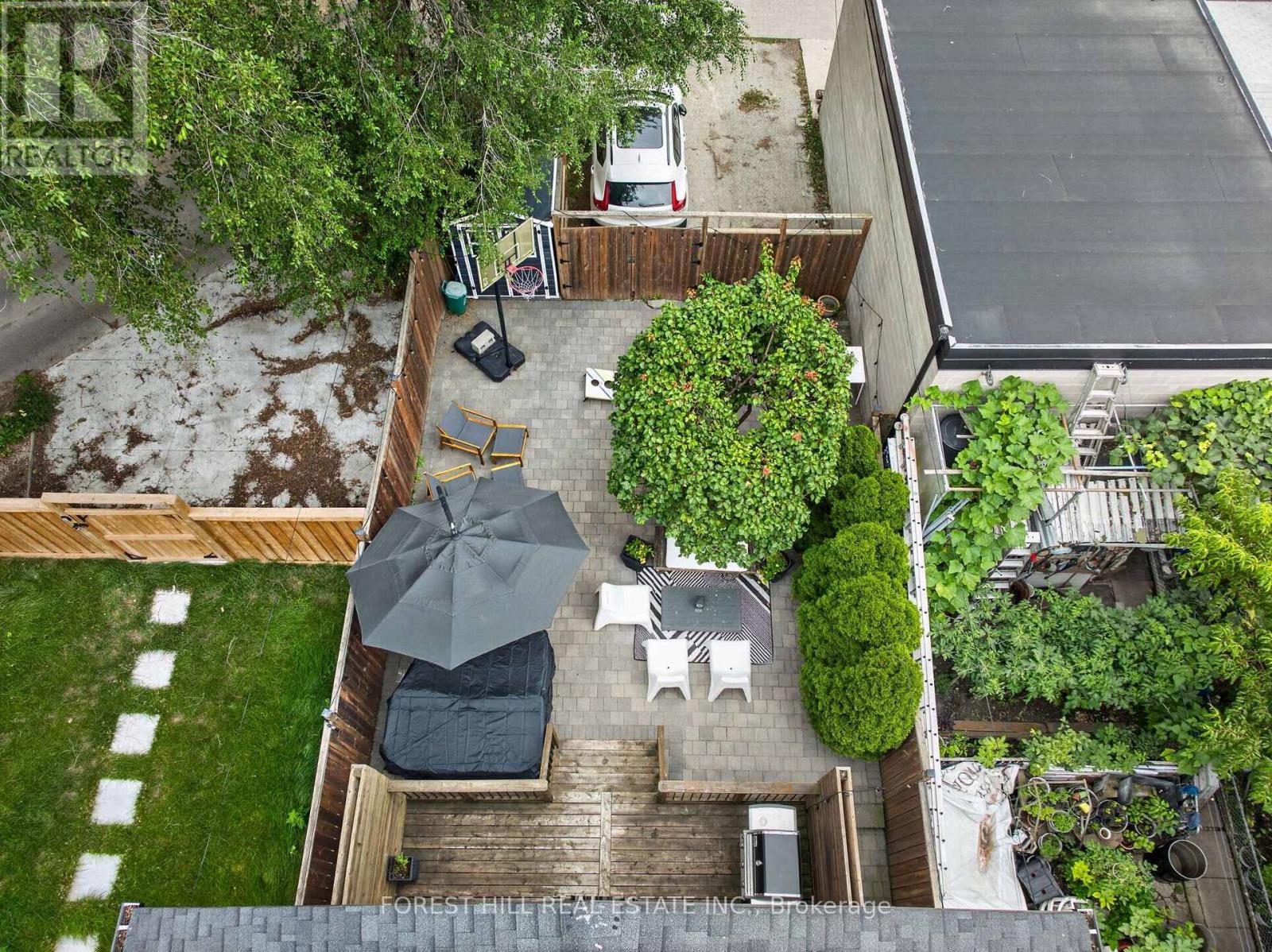 309 WYCHWOOD AVENUE - 41
