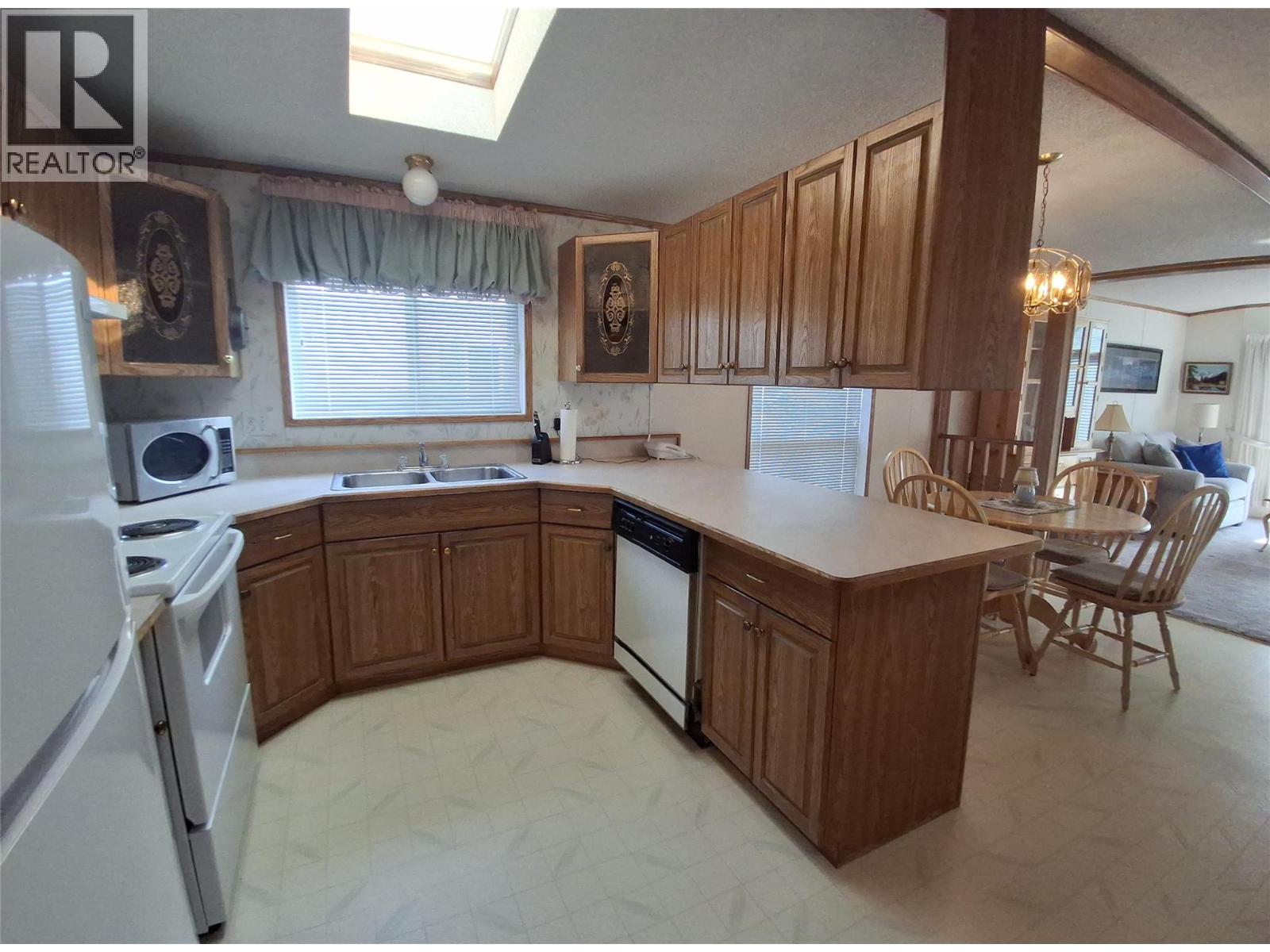 #28 161 Shuswap Avenue - 3