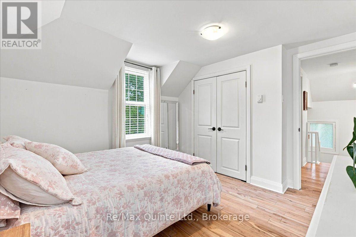 225 BLEECKER AVENUE - 23