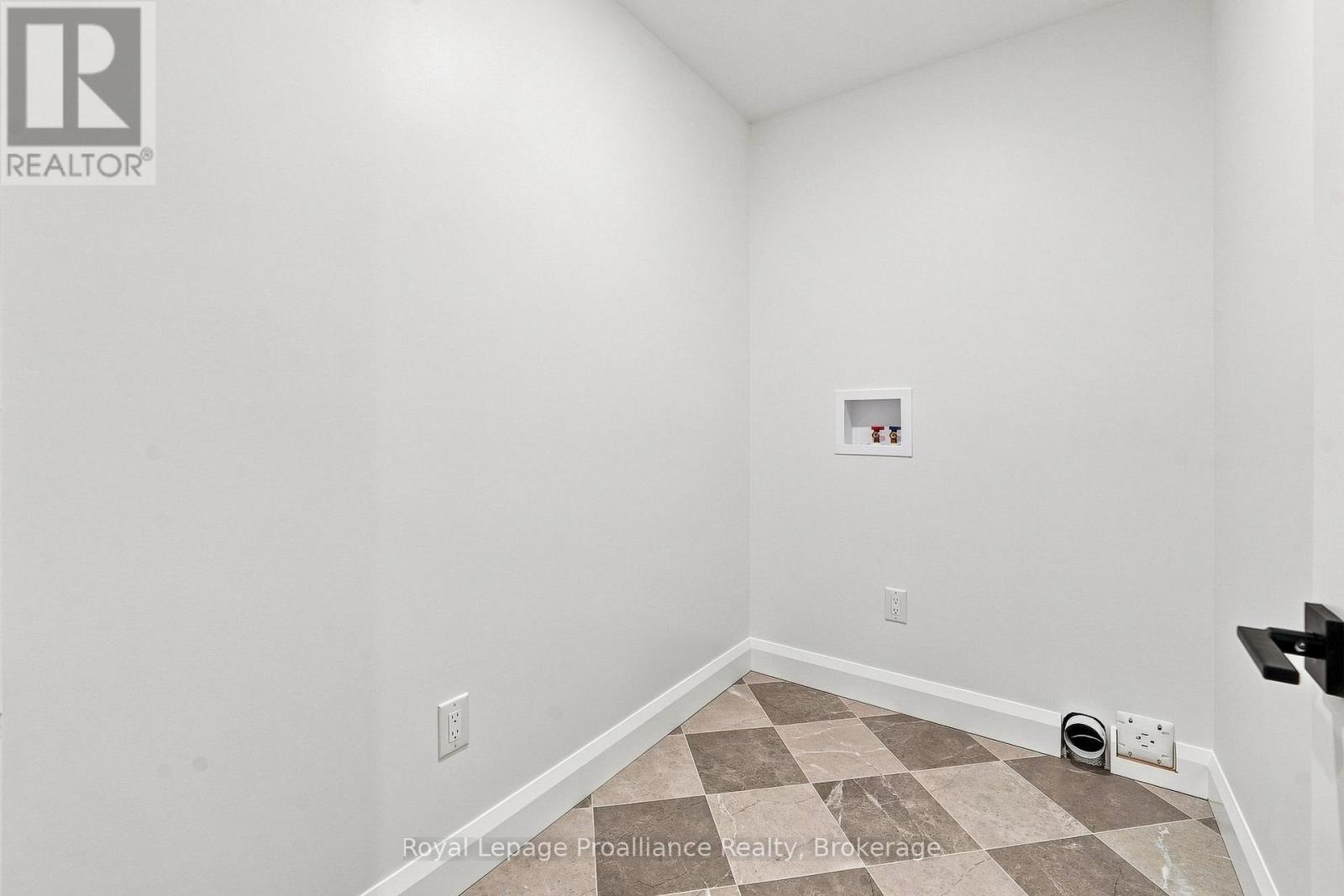 713 CALLAGHAN ROAD - Image 32