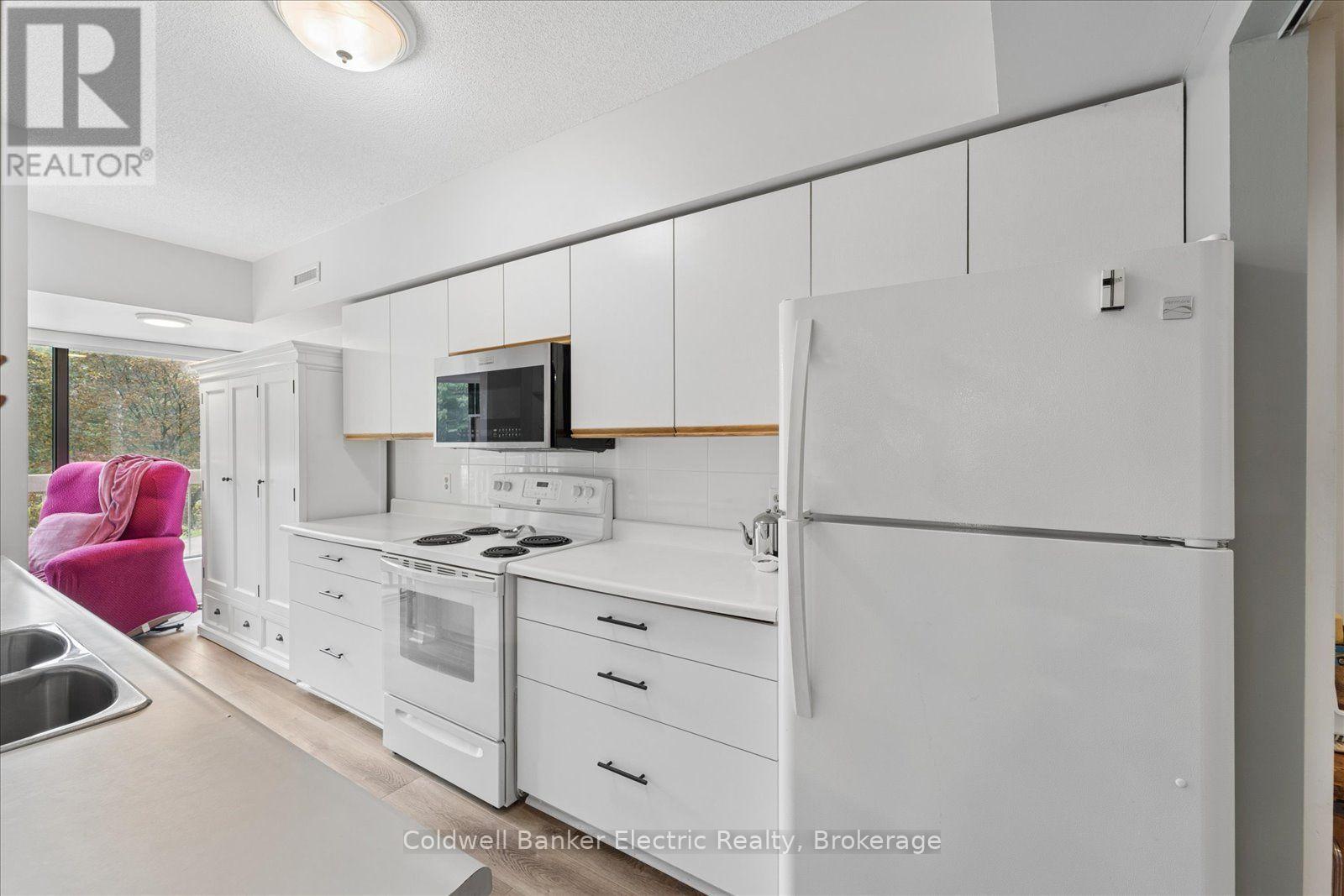 #206 40 AUBURN STREET - Image 13