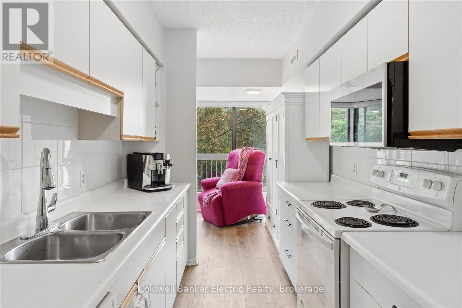 #206 40 AUBURN STREET - Image 14