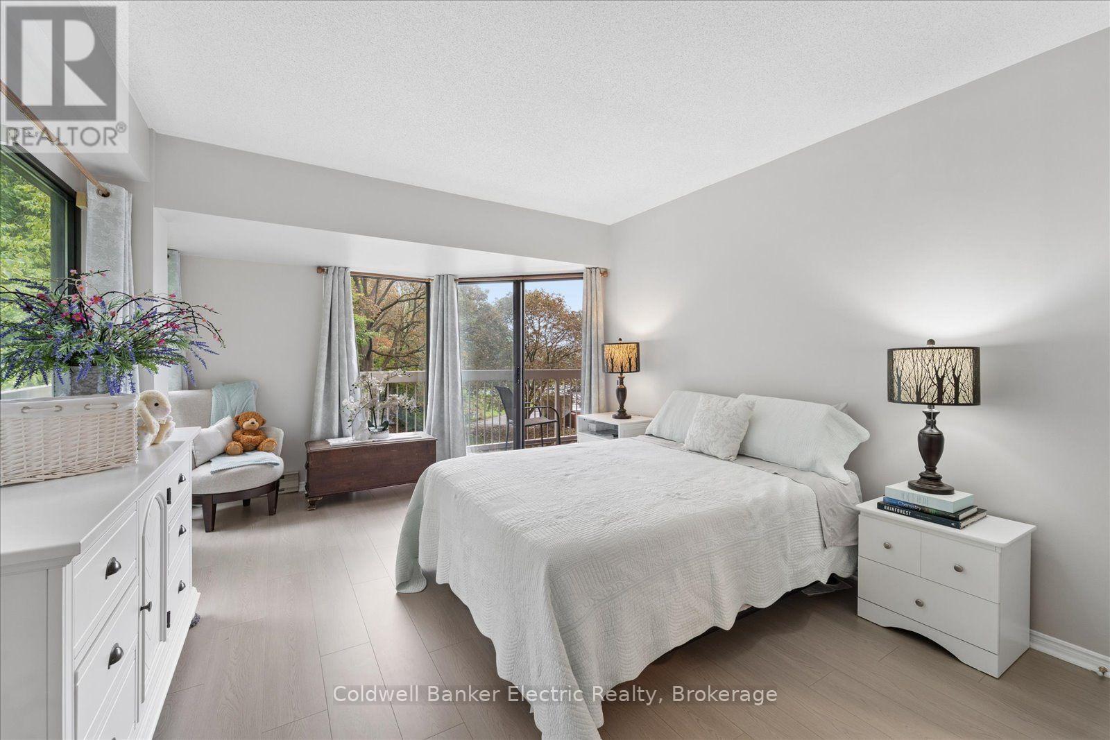 #206 40 AUBURN STREET - Image 19