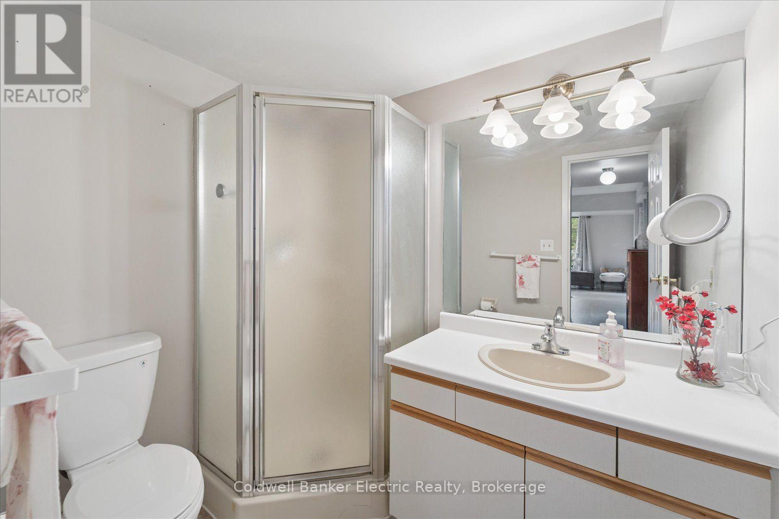 #206 40 AUBURN STREET - Image 22
