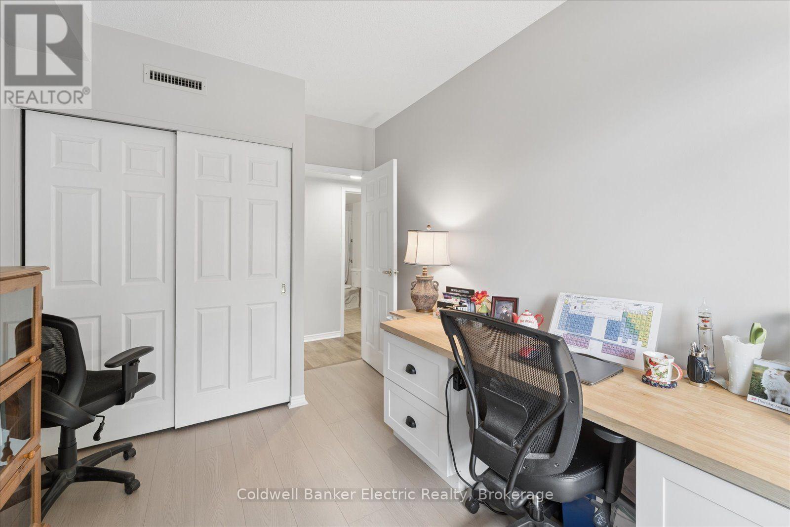 #206 40 AUBURN STREET - Image 25