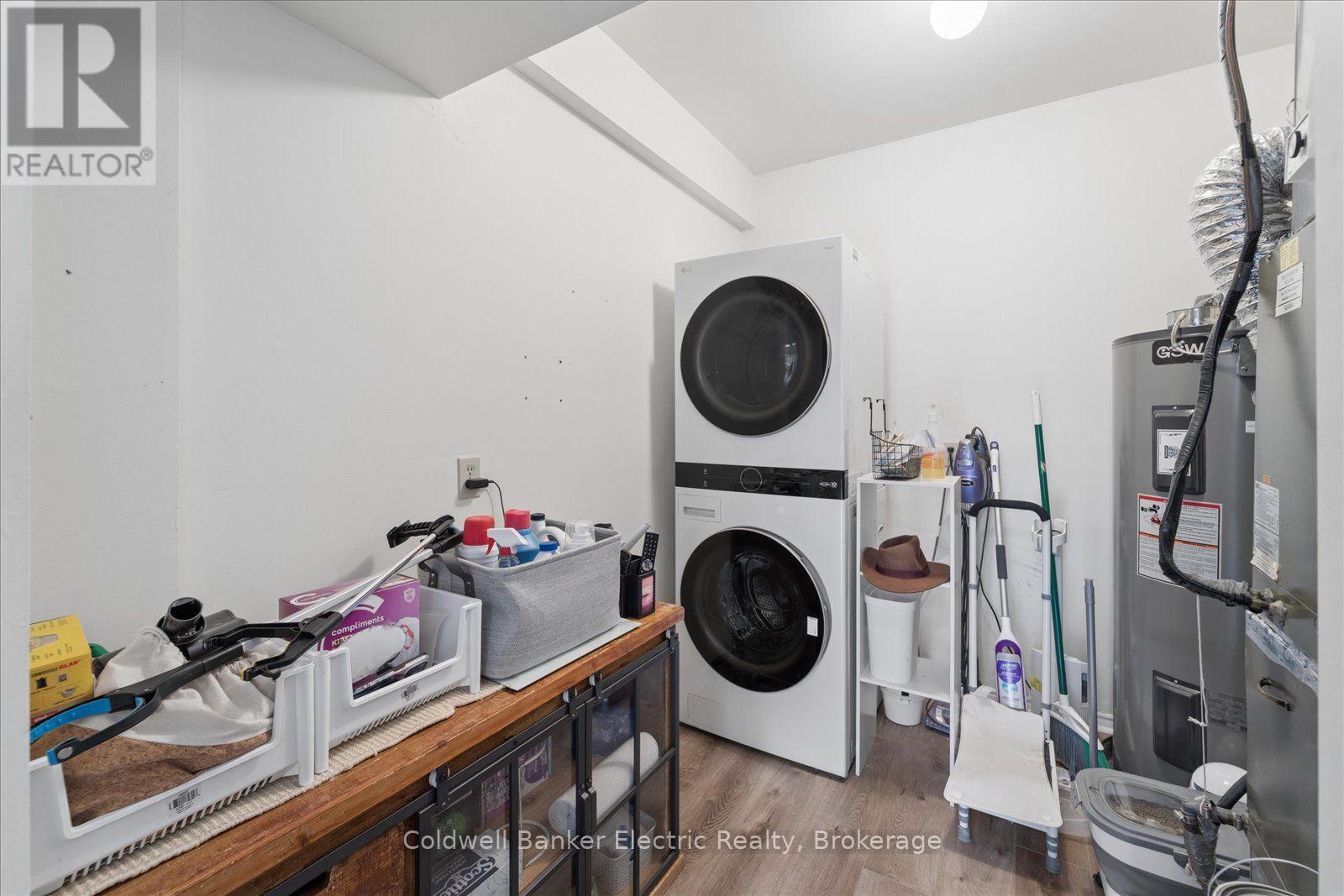 #206 40 AUBURN STREET - Image 27