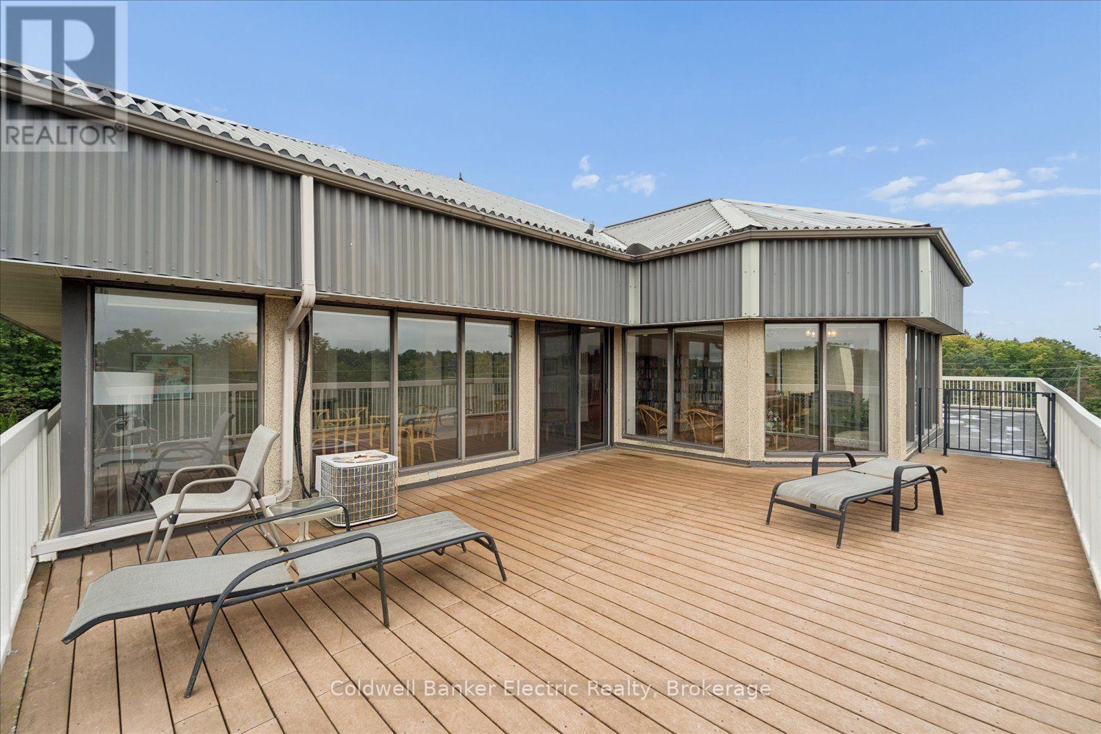#206 40 AUBURN STREET - Image 32