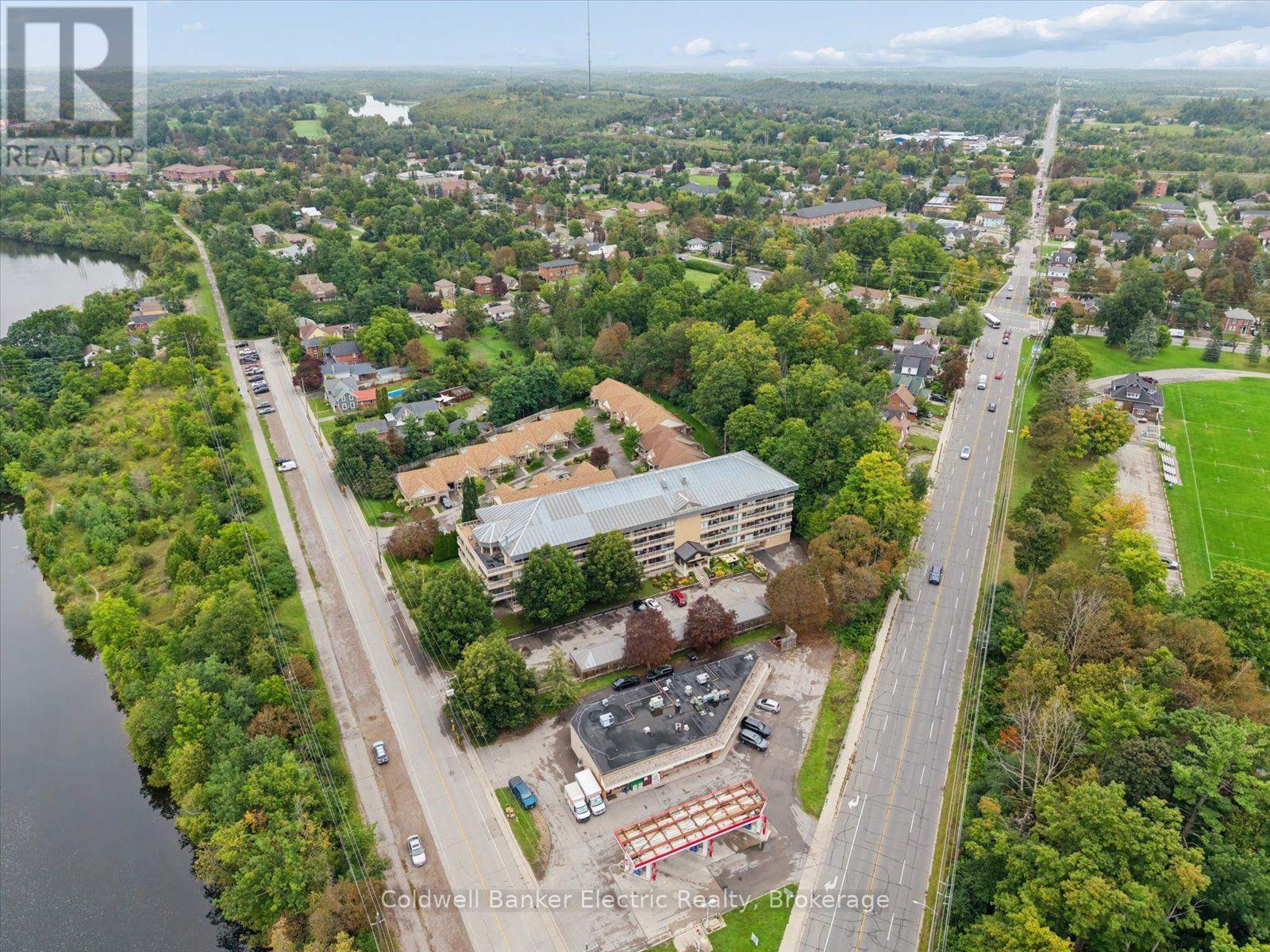 #206 40 AUBURN STREET - Image 37